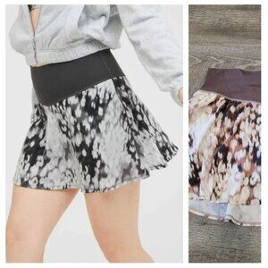 AERIE | Active Skort Patterned Skirt | Sz. L